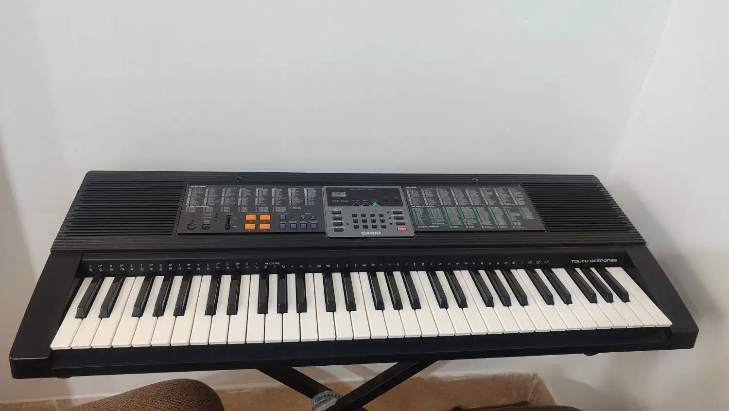 کیبورد کاسیو.با پایه.تخفیف هم دارد|پیانو، کیبورد، آکاردئون|مرودشت, ابوذر شمالی|دیوار