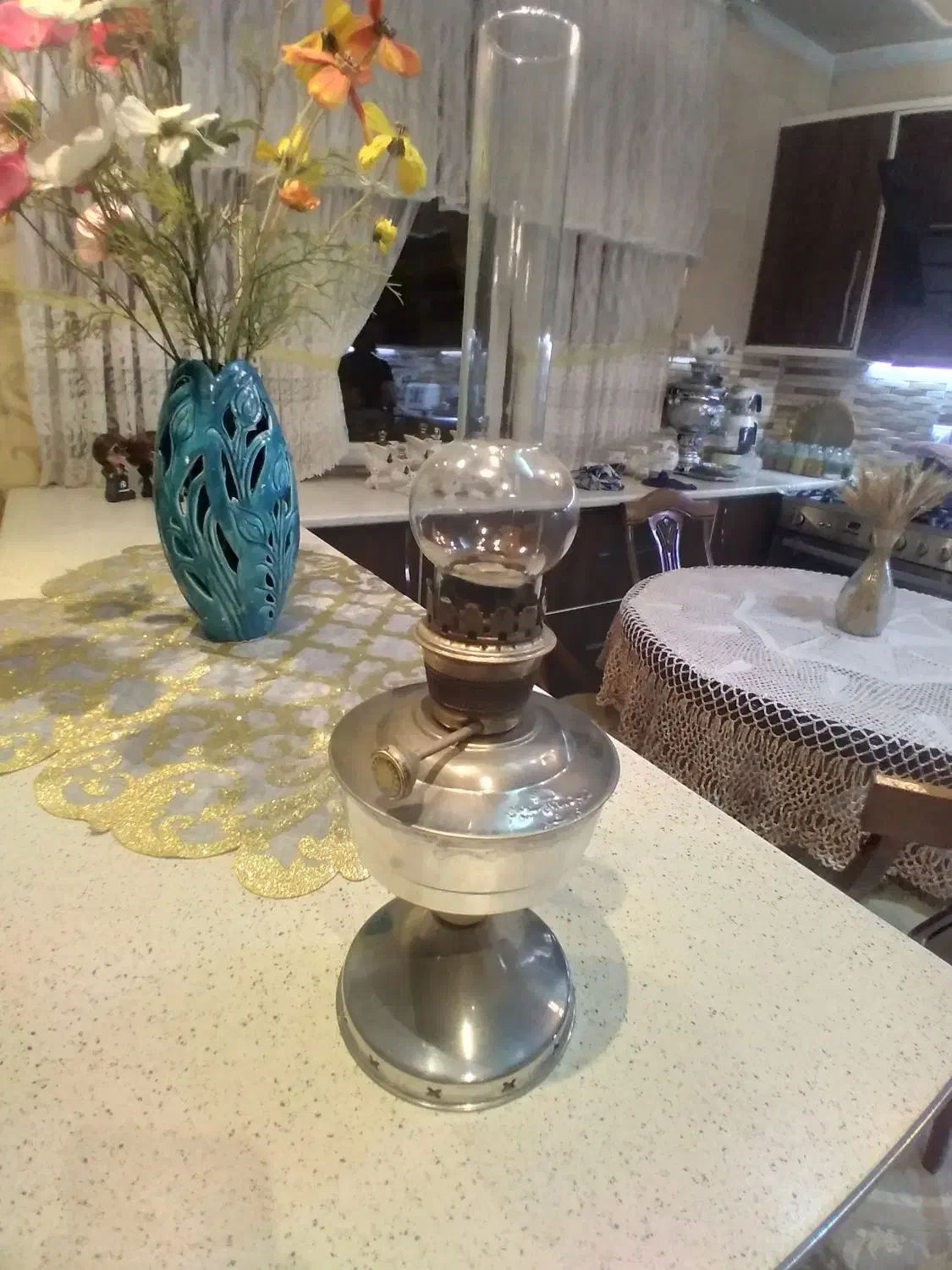 چراغ گردسوز|کلکسیون اشیاء عتیقه|باغستان, |دیوار