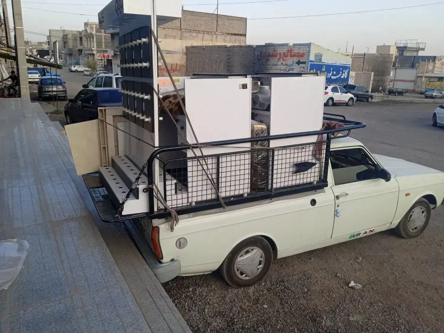 حمل بار با وانت / اثاث کشی با کارگر مجرب|خدمات حمل و نقل|تهران, پرستار|دیوار