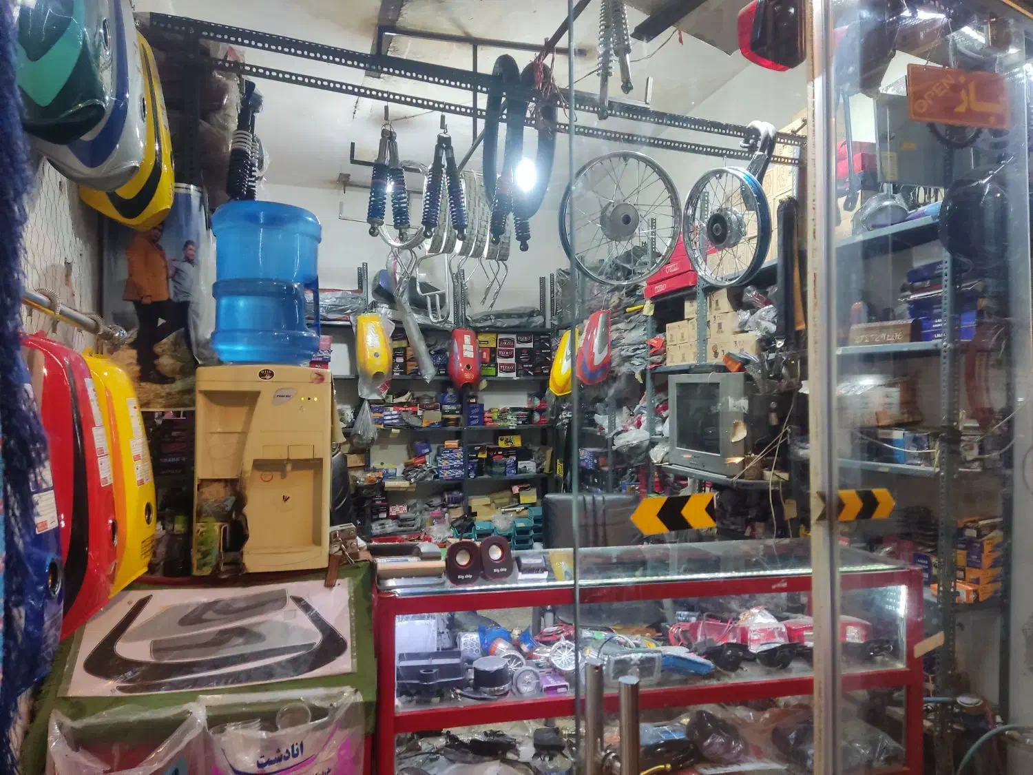 مغازه لوازم یدکی و تزییناتی متور سیکلت|فروش مغازه و غرفه|دهدشت, |دیوار