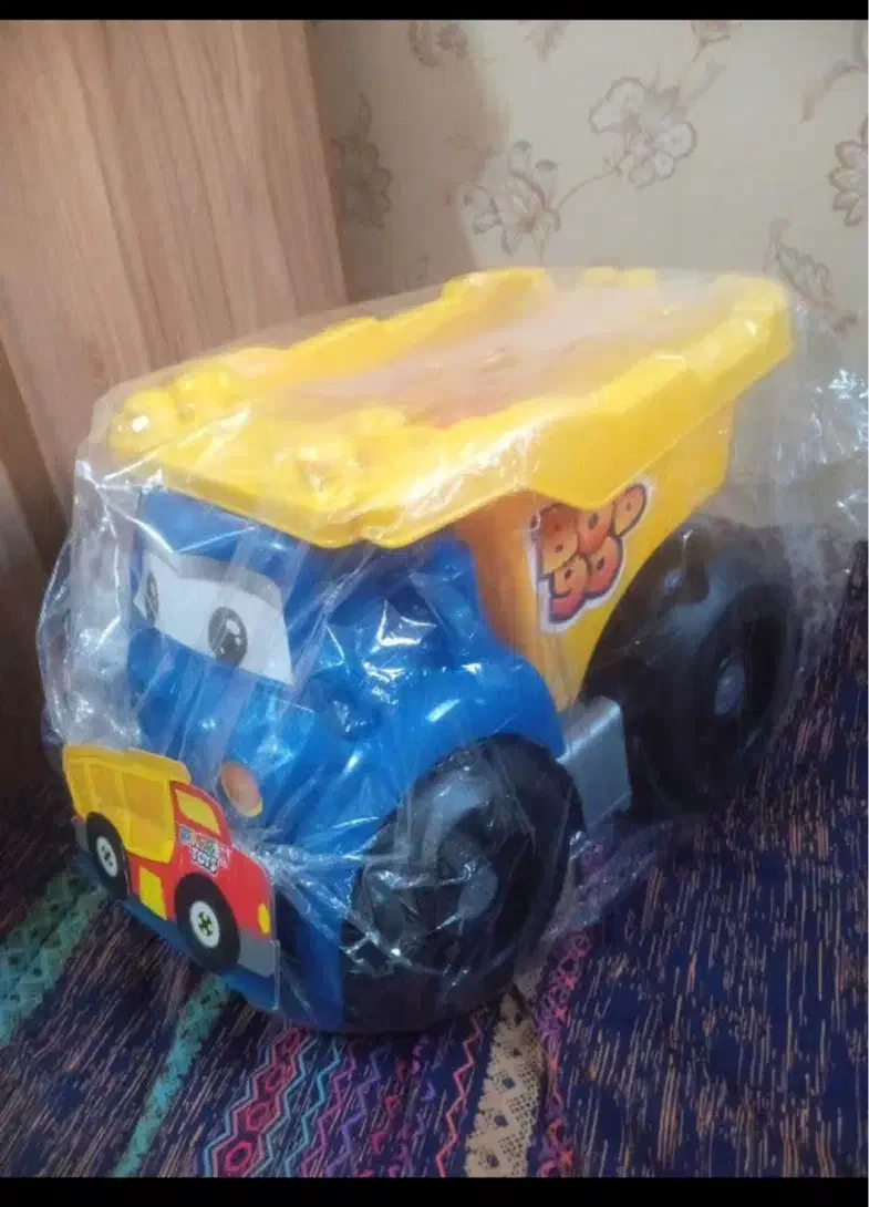 کامیون اسباب بازی بررگ نو|اسباب‌بازی بچه|ری, دولت‌آباد|دیوار