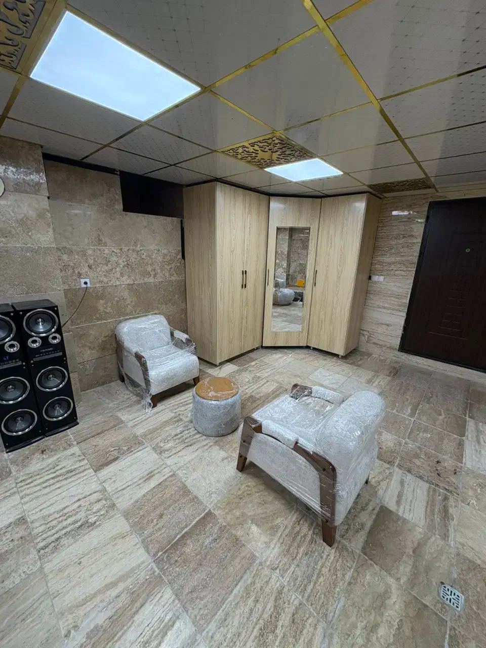 وسایل کافه و فست فود در حد نو|مبلمان خانگی و میز عسلی|قم, زنبیل آباد|دیوار