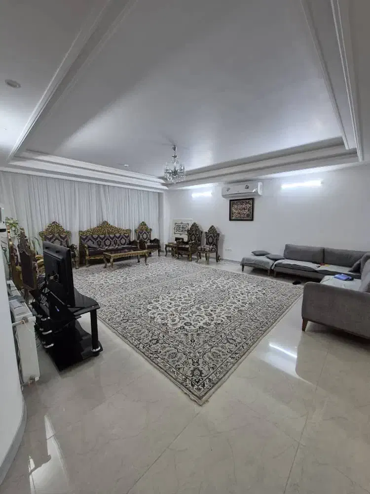 ۱۲۵ متر آپارتمان آفتابگیر/موقعیت ممتاز در سالاریه|اجارهٔ آپارتمان|قم, جهان بینی|دیوار