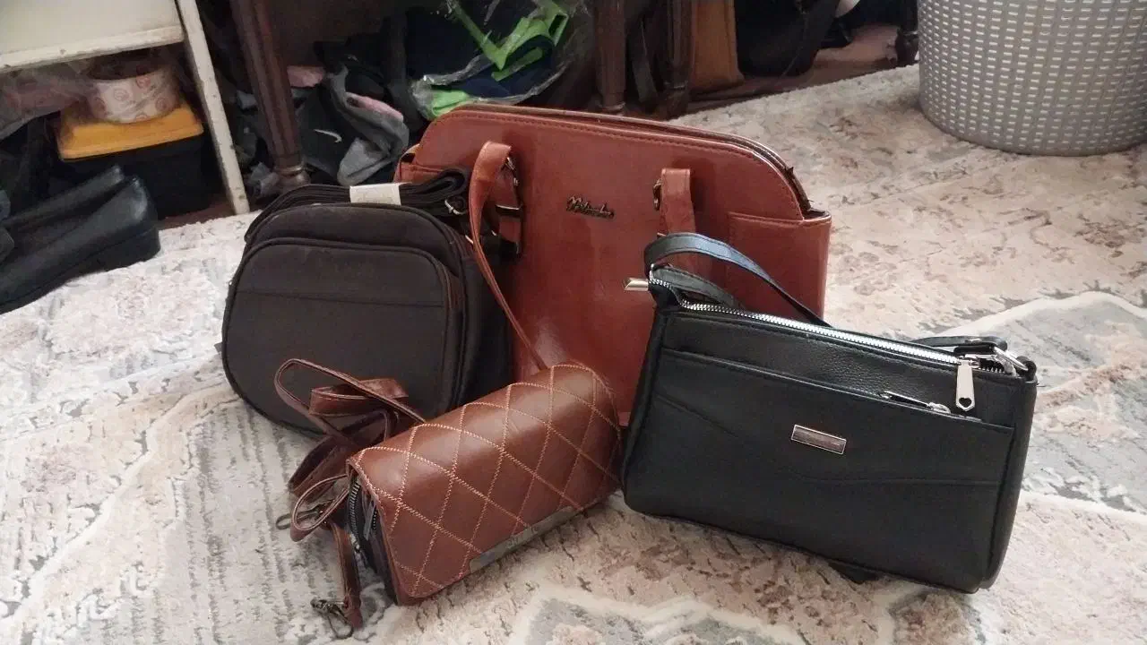 کیف نو هست|کیف، کفش، کمربند|گلبهار, شهر جدید گلبهار|دیوار