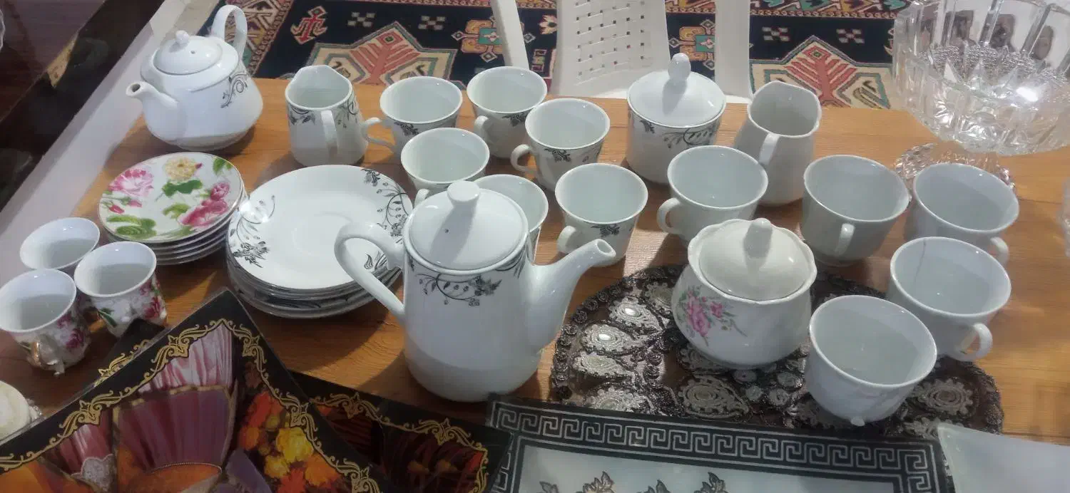 یک عدد سرویس صبحانه خوری|ظروف سرو و پذیرایی|بجنورد, |دیوار
