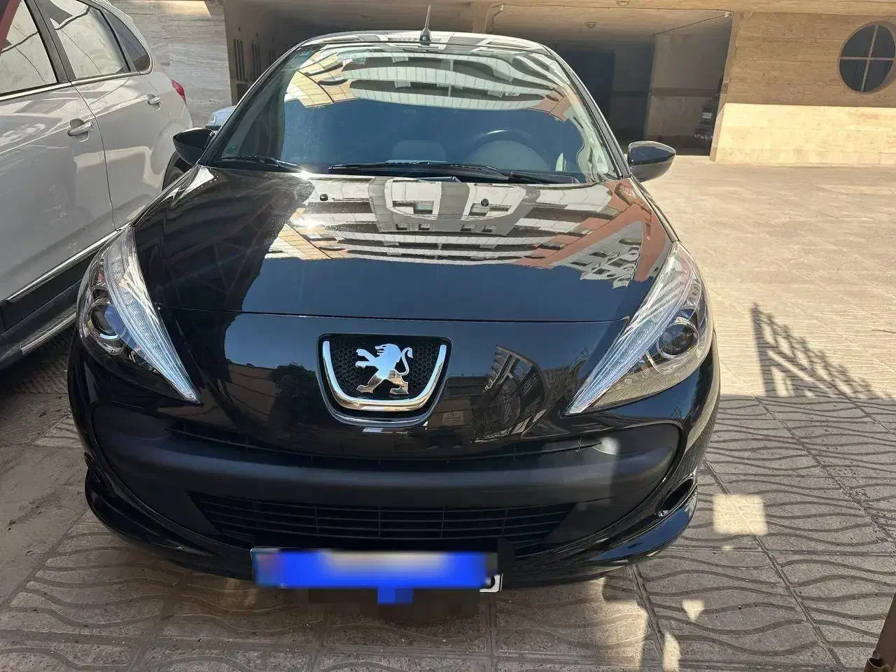 207i ارتقا یافته مشکی آبنوس|خودرو سواری و وانت|سیرجان, |دیوار