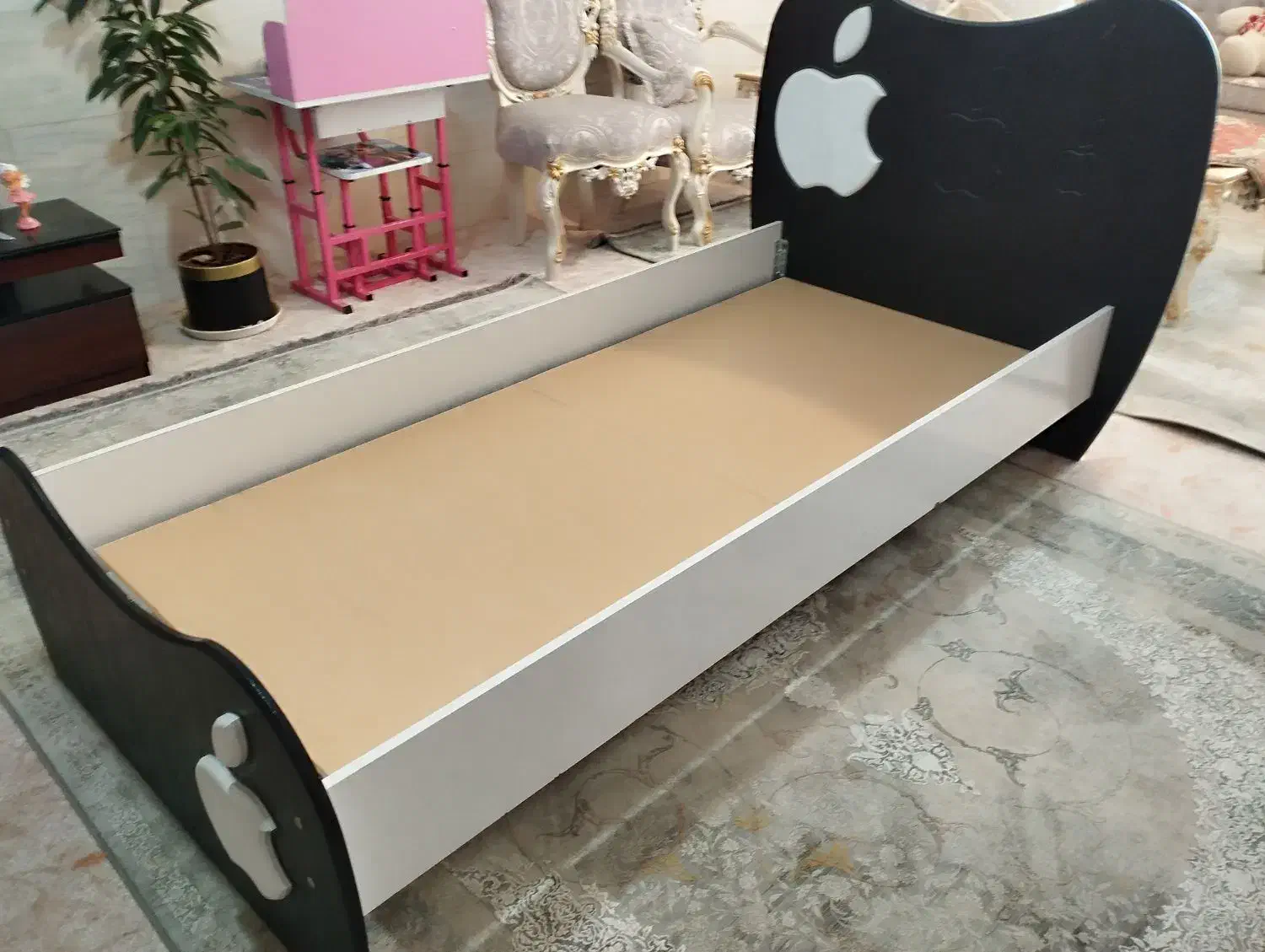 فروش تخت خواب و کمد و میز و صندلی تحریر|تخت و سرویس خواب|مرودشت, مسجد رسول‎|دیوار