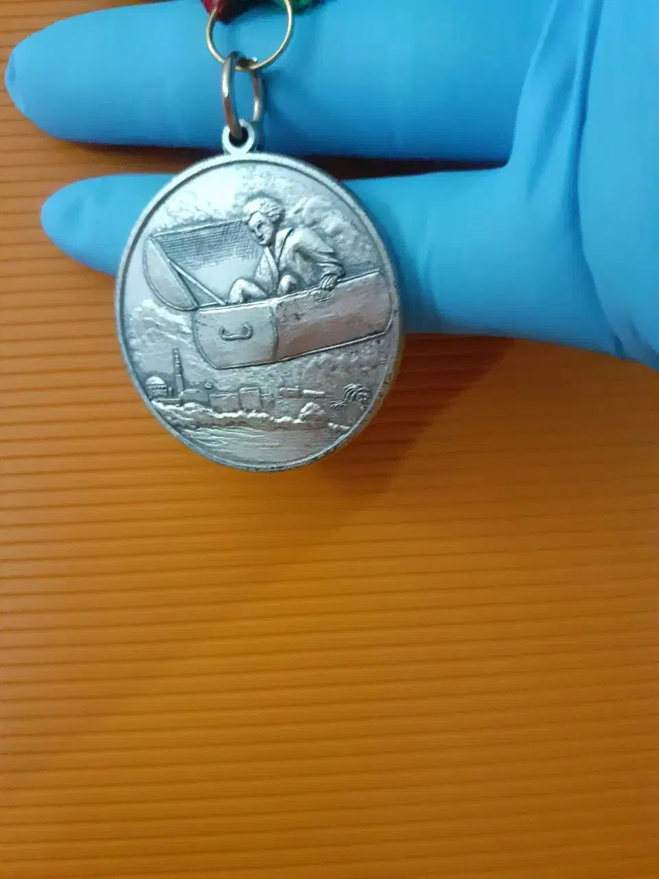 مدال نوستالژی مسافرکوچولو|کلکسیون اشیاء عتیقه|مشهد, عبادی|دیوار