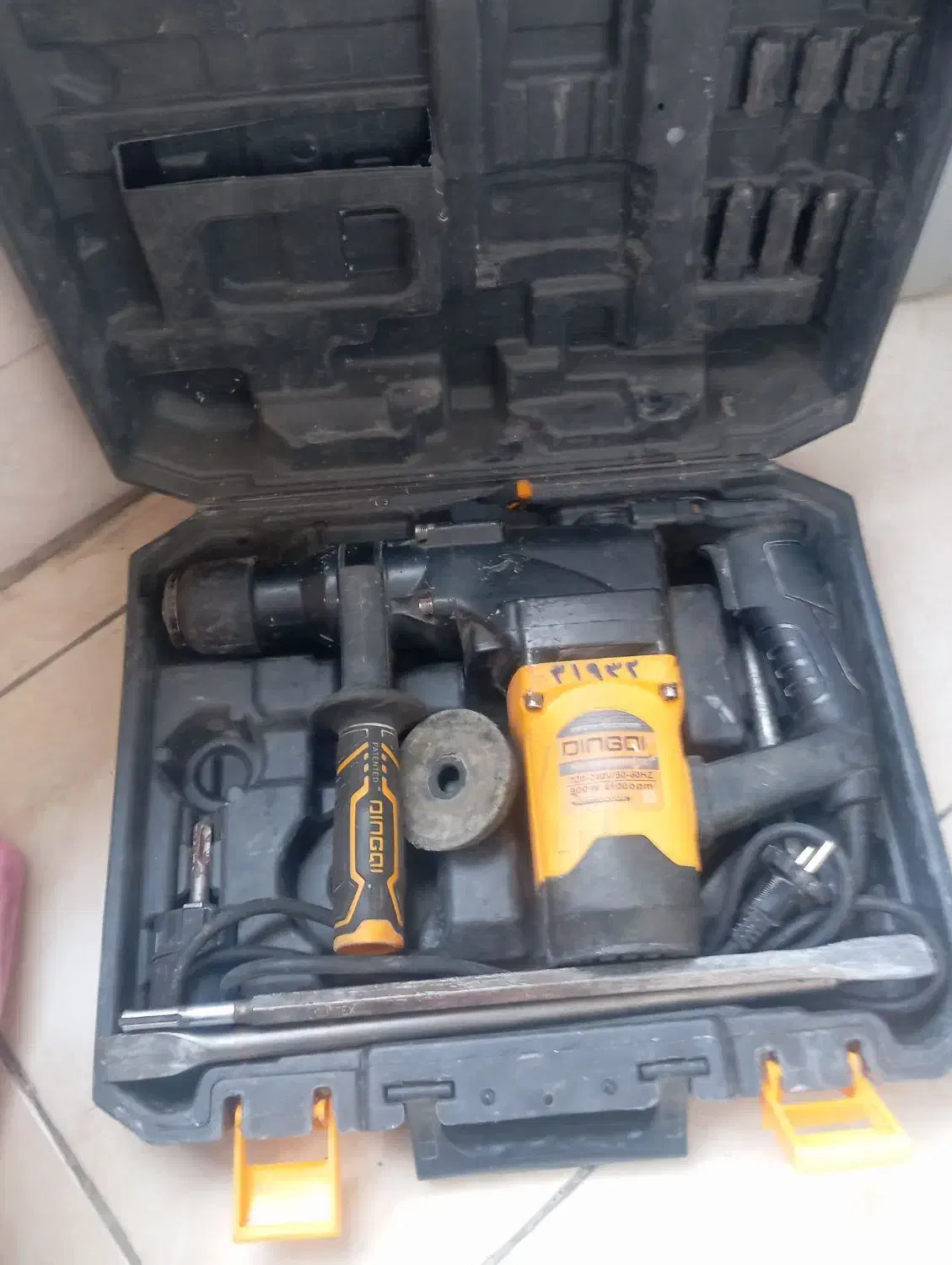 هلتی|ابزارآلات|رشت, پیرکلاچای|دیوار