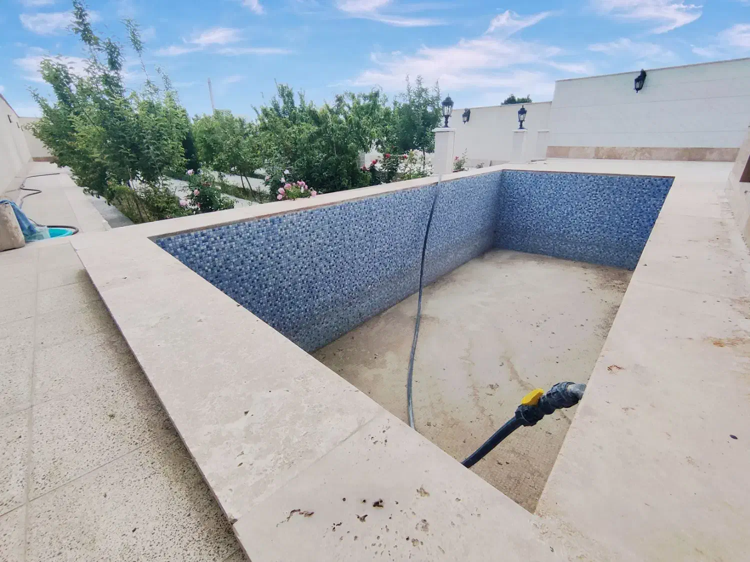 (ویلا باغ ۲۰ ساله متری ۸ ) فرصت خرید برای چند روز|فروش خانه و ویلا|محمدشهر, محمدشهر|دیوار