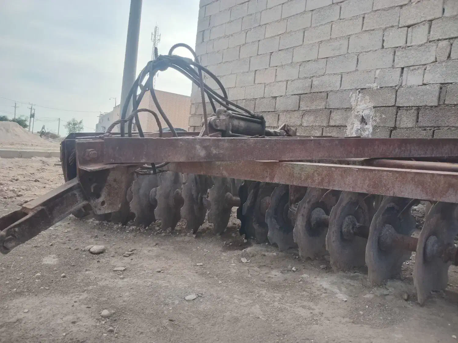 دیسک رومانی قدیمی|ماشینآلات صنعتی|رامهرمز, |دیوار