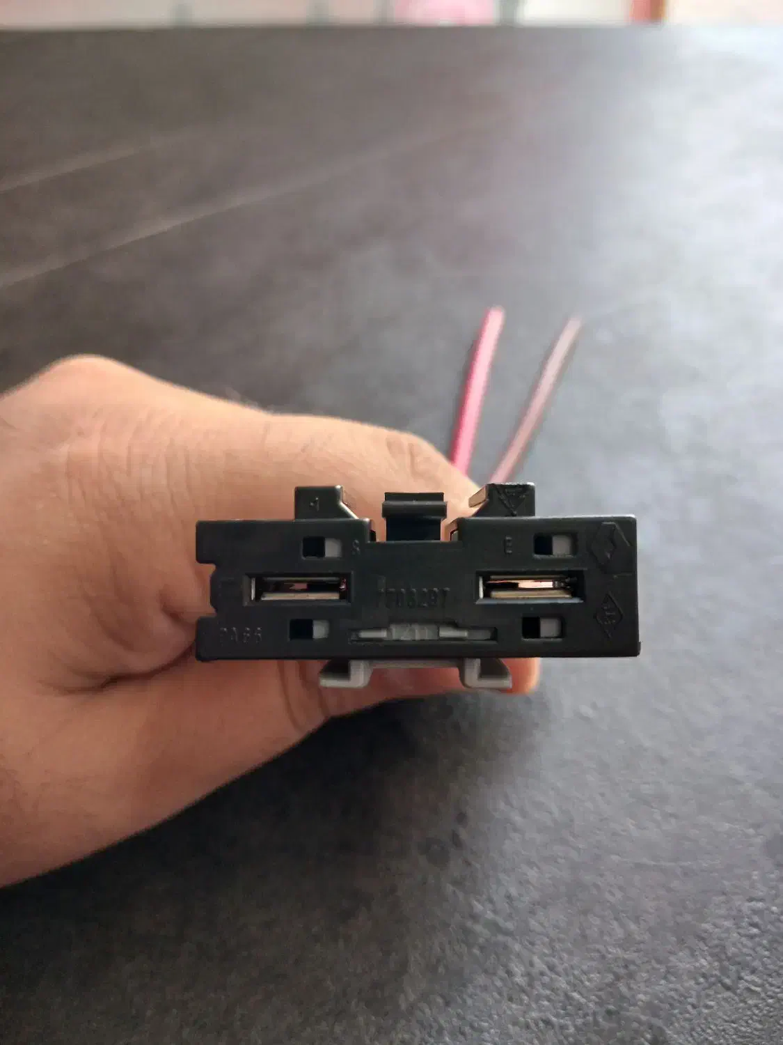 قطعات یدکی خودرو انواع سیم کشی سوکت جات رله جات|قطعات یدکی و لوازم جانبی|شریف‌آباد, |دیوار