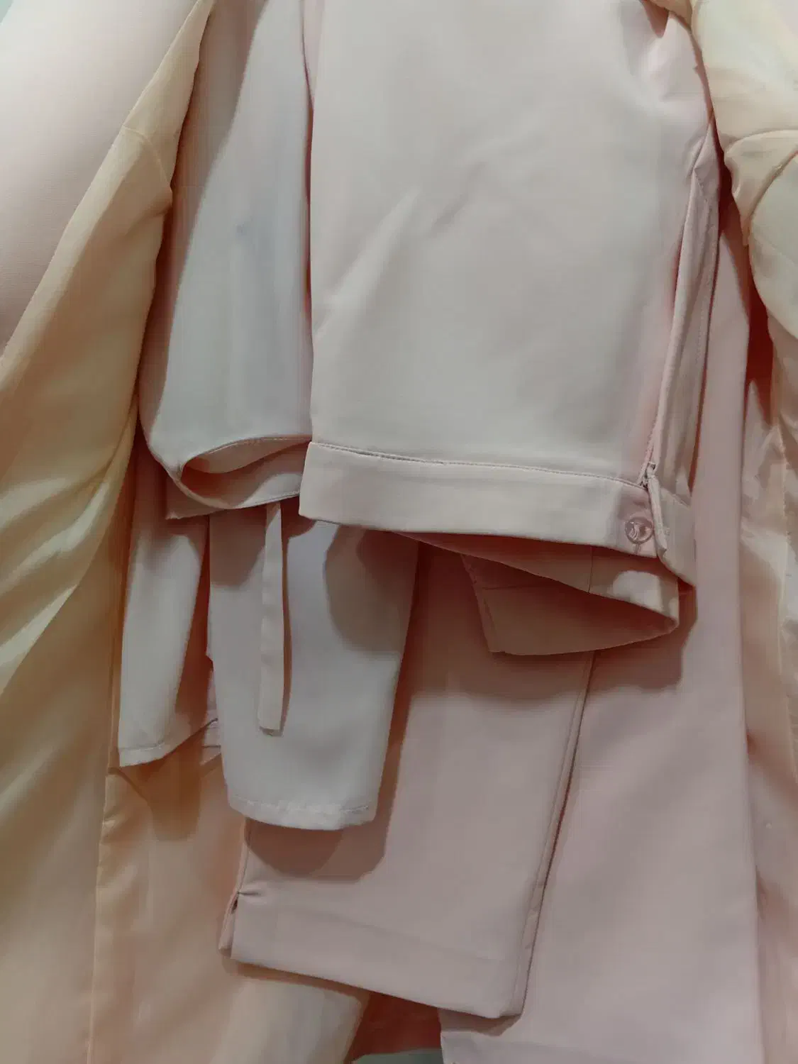 لباس|لباس|اندیمشک, |دیوار