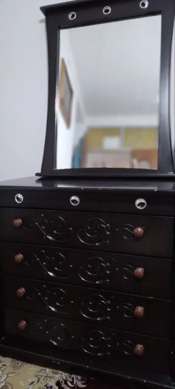 میز آرایش|میز و صندلی غذاخوری|ملایر, |دیوار