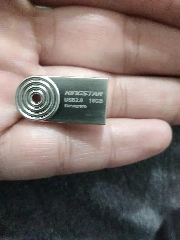 فلش ۱۶ گیگ|لوازم جانبی موبایل و تبلت|قوچان, |دیوار