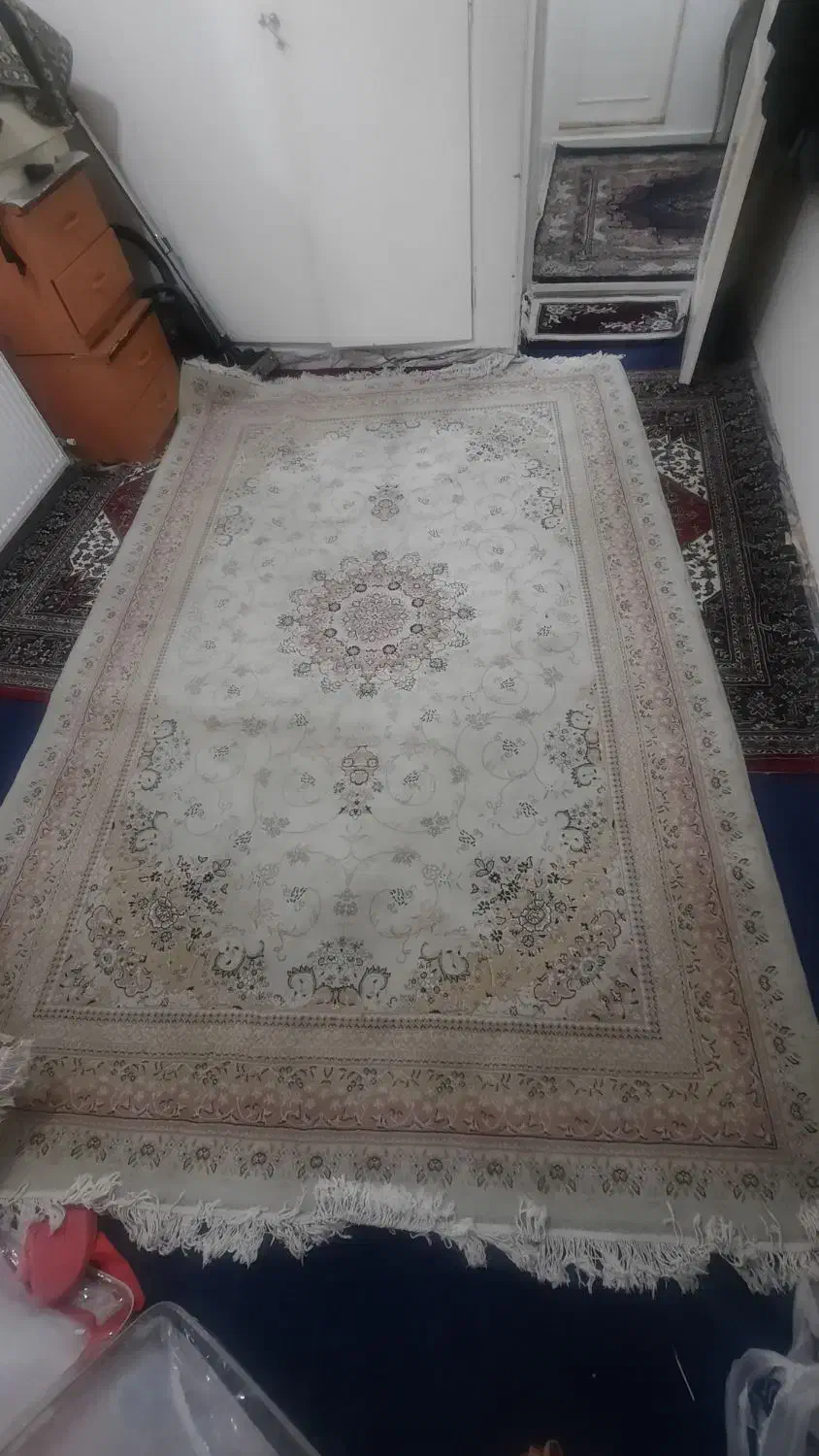 فرش ۶متری جفت همراه قالیچه و پادری|فرش|رشت, استادسرا|دیوار