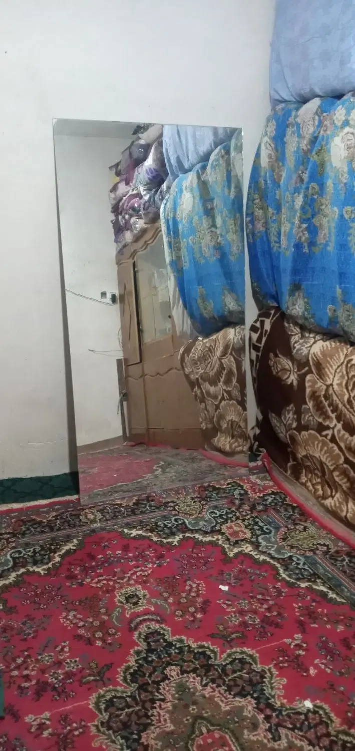 اینه|آینه|ماهنشان, |دیوار
