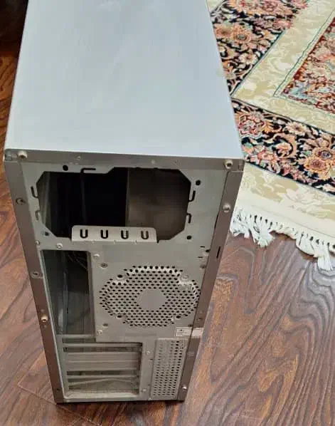 دوعدد کیس کامپیوتر|قطعات و لوازم جانبی رایانه|اهواز, پردیس دو|دیوار