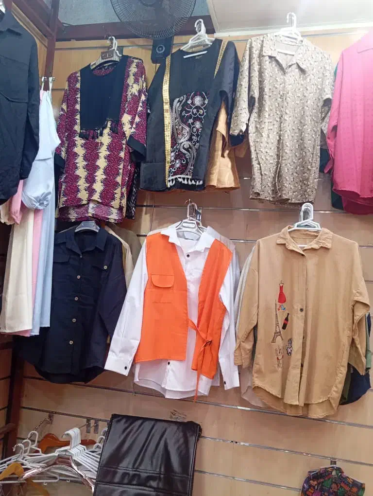 مانتو|لباس|درگهان, |دیوار