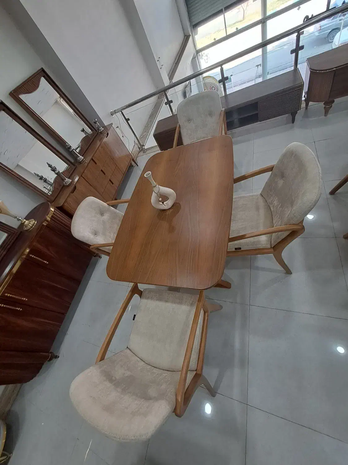 سرویس غذاخوری موریانی|میز و صندلی غذاخوری|میاندوآب, |دیوار