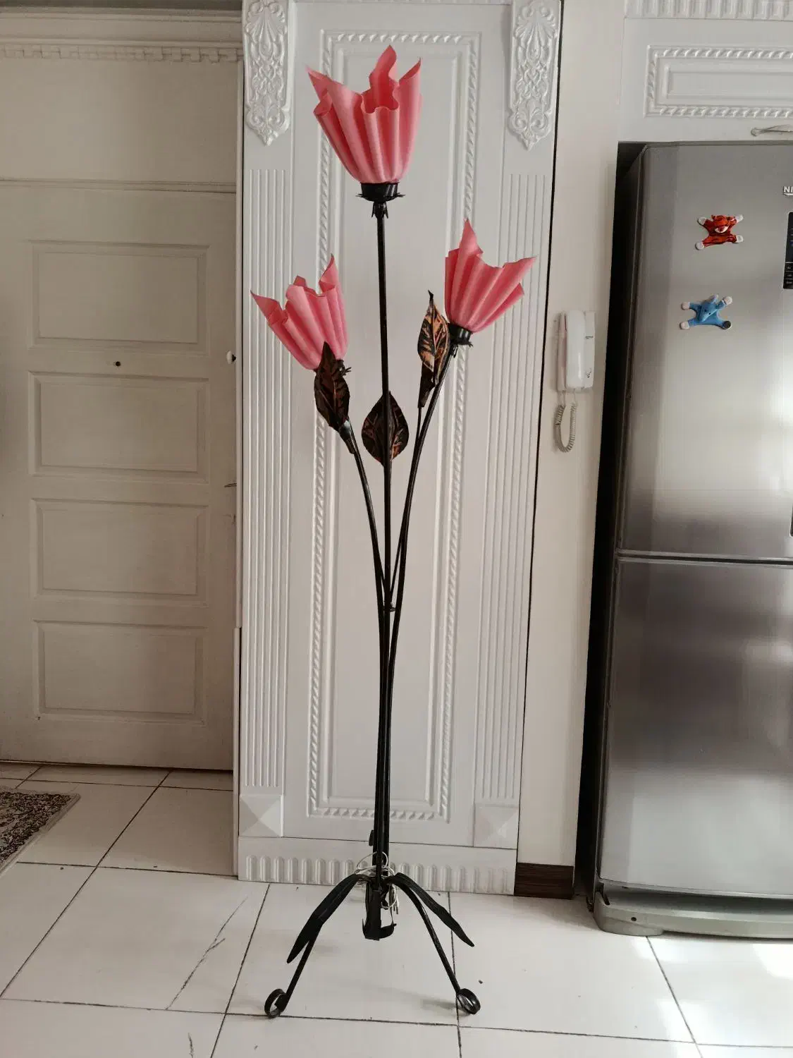 کنار سالنی|چراغ خواب و آباژور|پرند, فاز ۵|دیوار