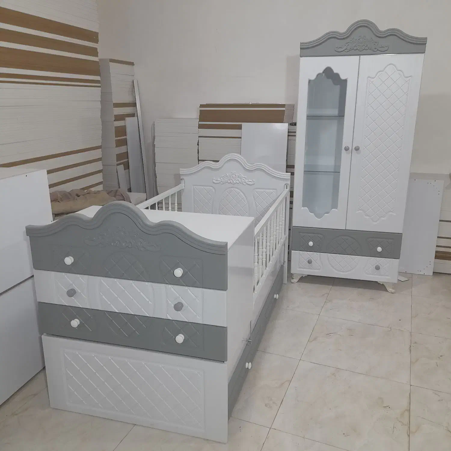 سیسمونی تخت و کمد نوزاد سرویس خواب کودک مدل گلایل|اسباب و اثاث بچه|تهران, یافت‌آباد|دیوار