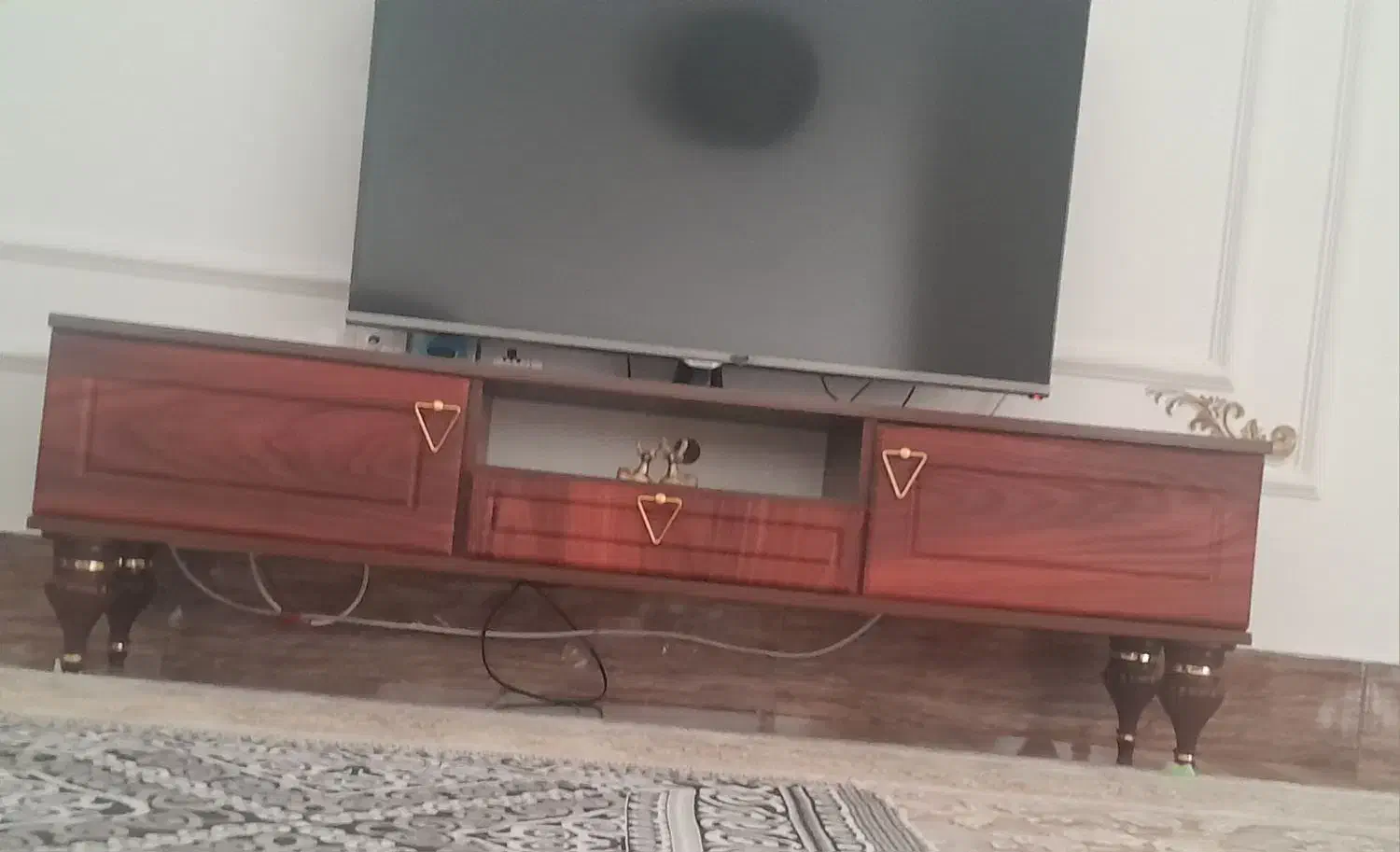 میز تلویزیون و اینه و جاکفشی در حد نو|میز تلویزیون|رباطکریم, نصیرشهر|دیوار