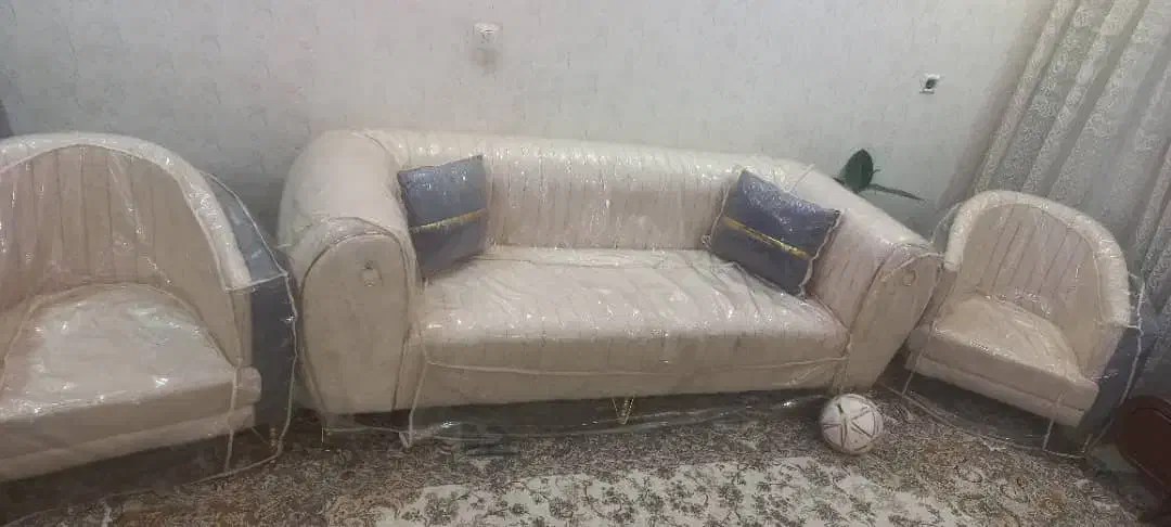 مبل هشت نفره|مبلمان خانگی و میز عسلی|فولادشهر, مسکن مهر فولادشهر|دیوار