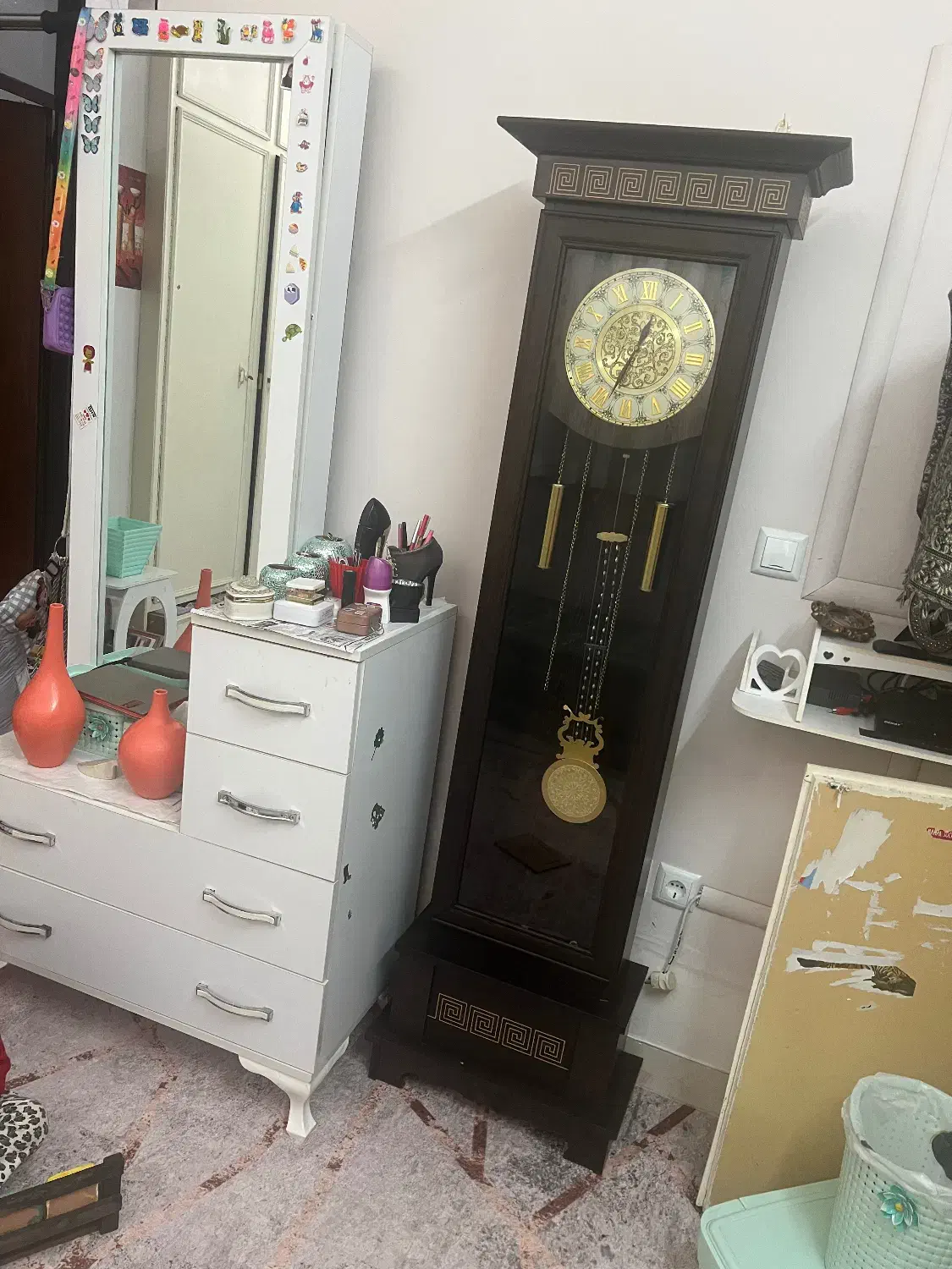 ساعت ایستاده|ساعت دیواری و تزئینی|رشت, شهرک شهید مفتح|دیوار