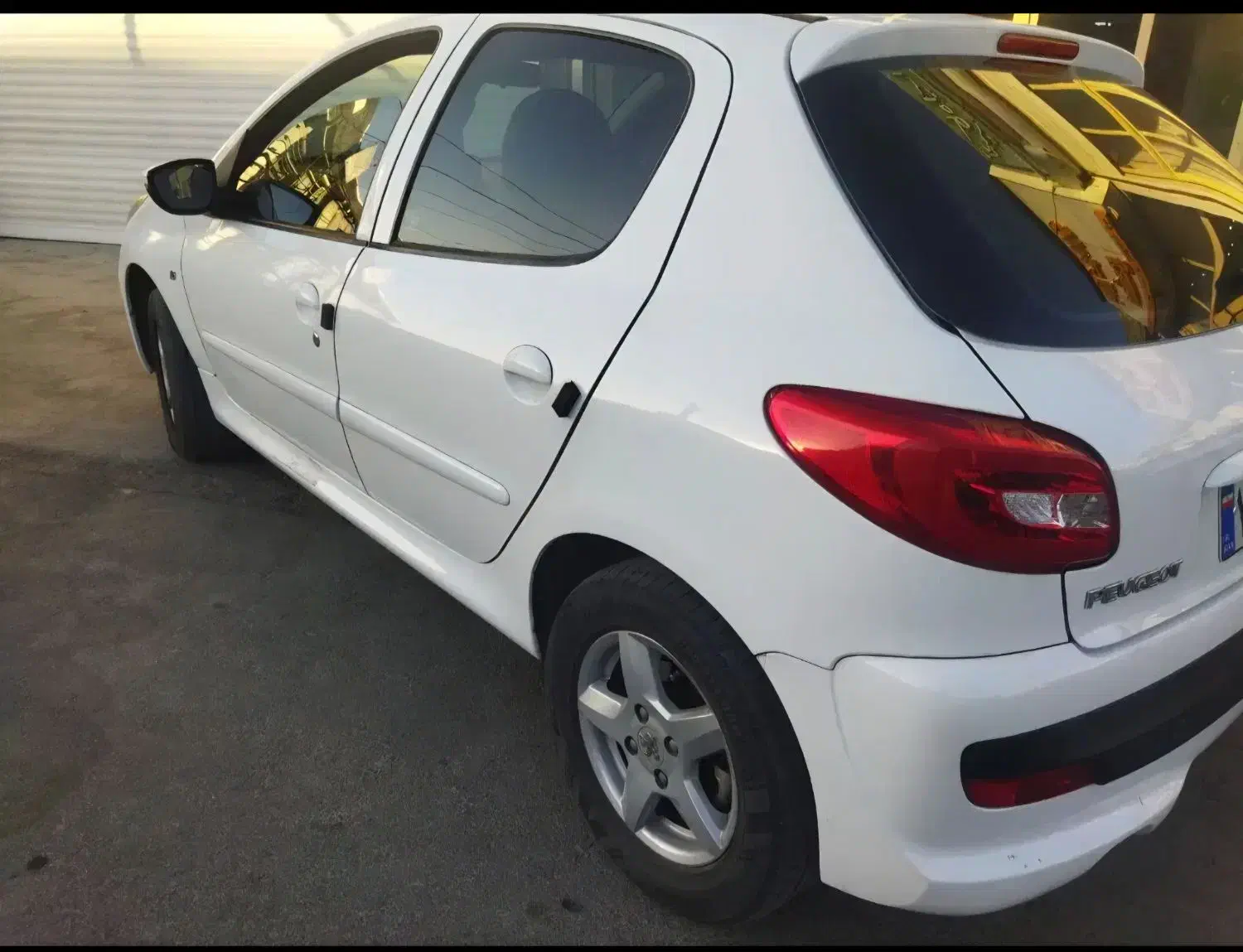 پژو۲۰۷ مدل۱۴۰۰ فرمان برقی|خودرو سواری و وانت|قروه, |دیوار