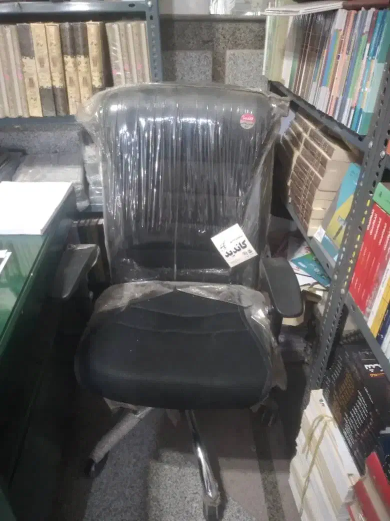 میز مدیریت و صندلی|مبلمان اداری|قم, یخچال قاضی|دیوار