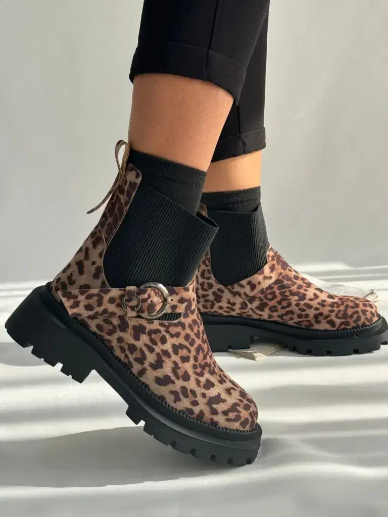 نیم بوت پلنگی/دخترانه/سایز38 کفش/کیف|کیف، کفش، کمربند|کرج, گلستان|دیوار