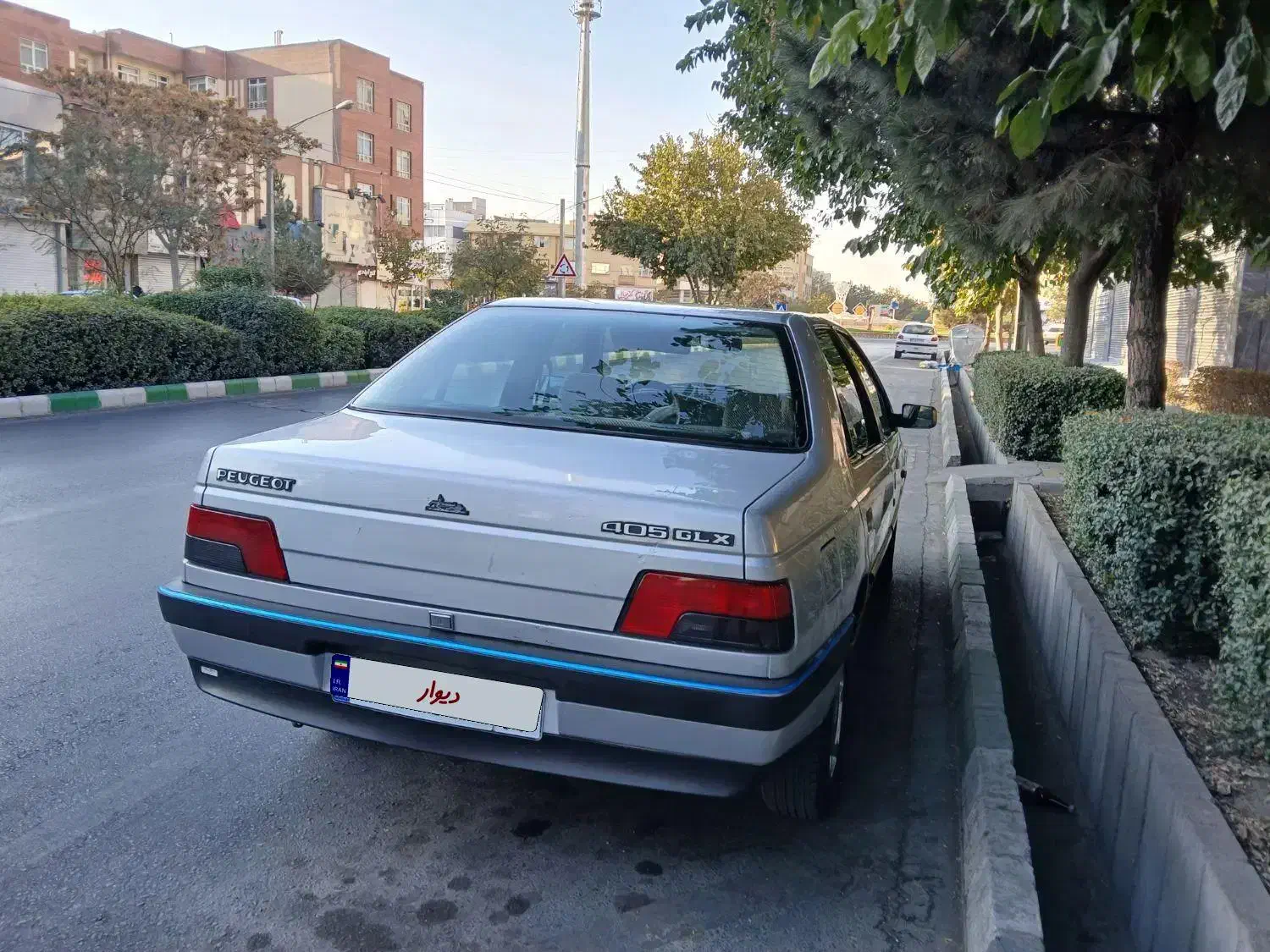 مدل ۸۵ بدون رنگ وآفتاب خوردگی|خودرو سواری و وانت|مشهد, مقدم|دیوار