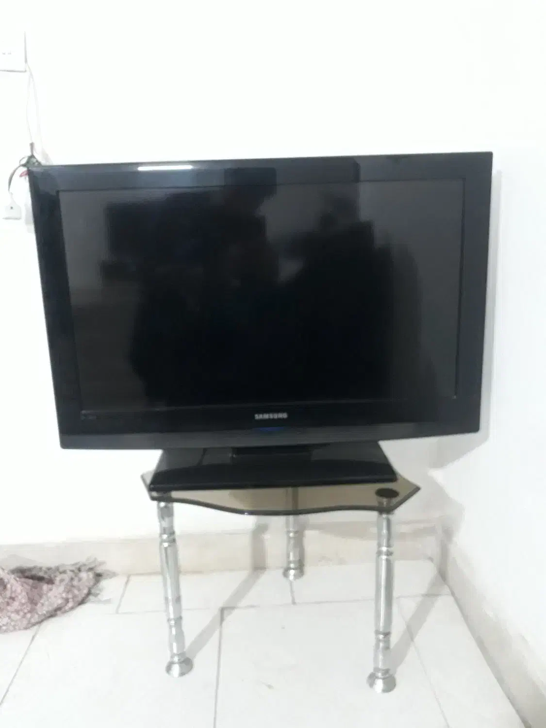 ال سی دی ۳۲ سامسونگ|تلویزیون و پروژکتور|قرچک, میرزائی جنوبی|دیوار