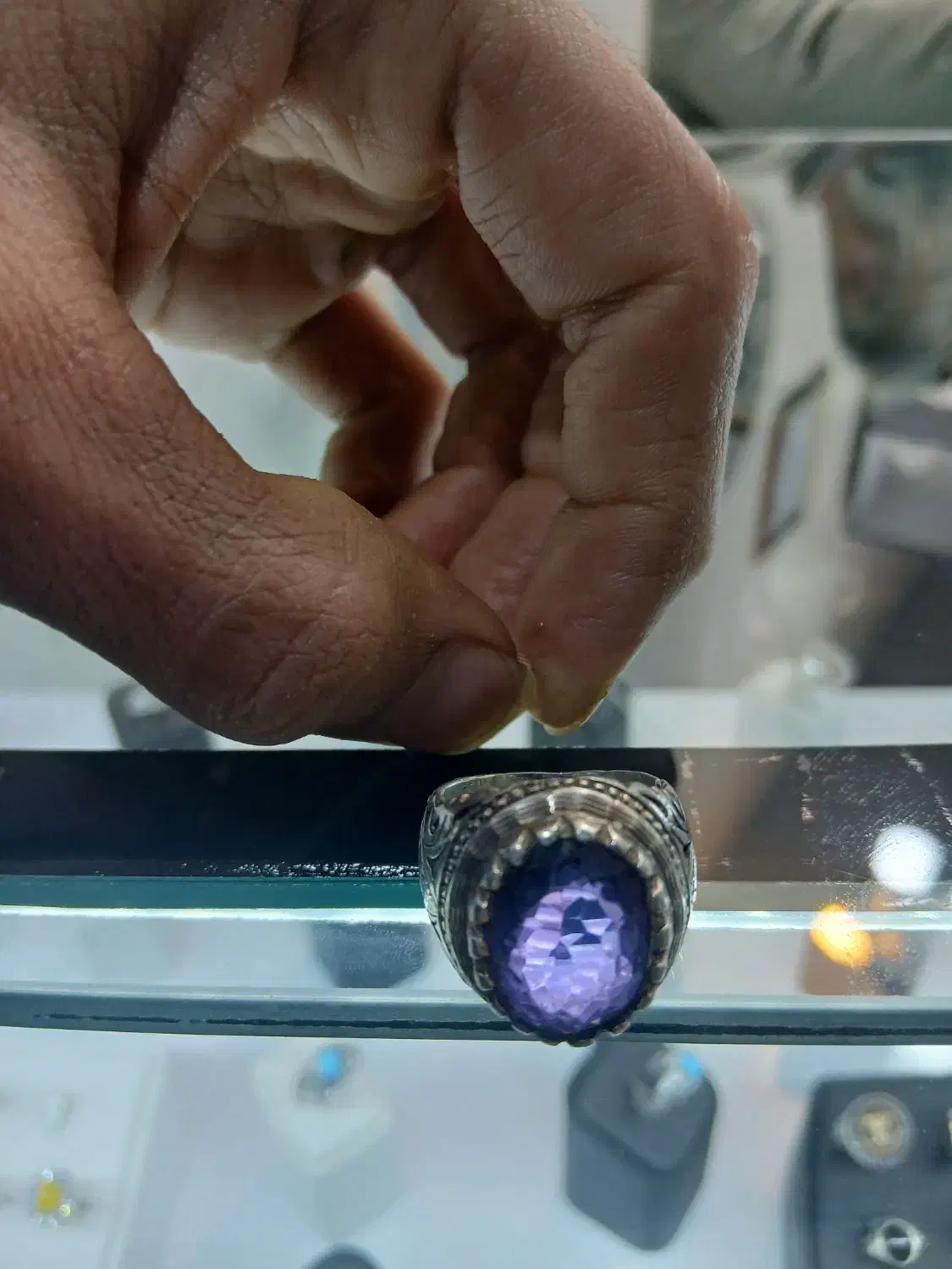 آمیتیست|جواهرات|اصفهان, محله سفلی|دیوار