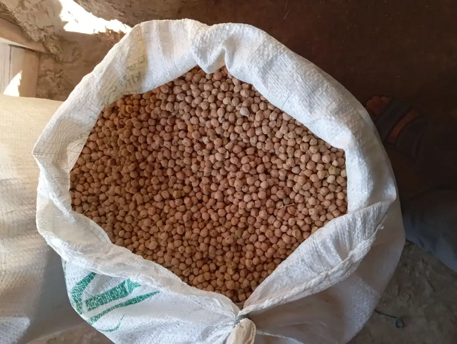 نخودزردوسفیددرجهیکقیمتسفید۱۴۰ زرد۱۳۰|خوردنی و آشامیدنی|شادیان, |دیوار