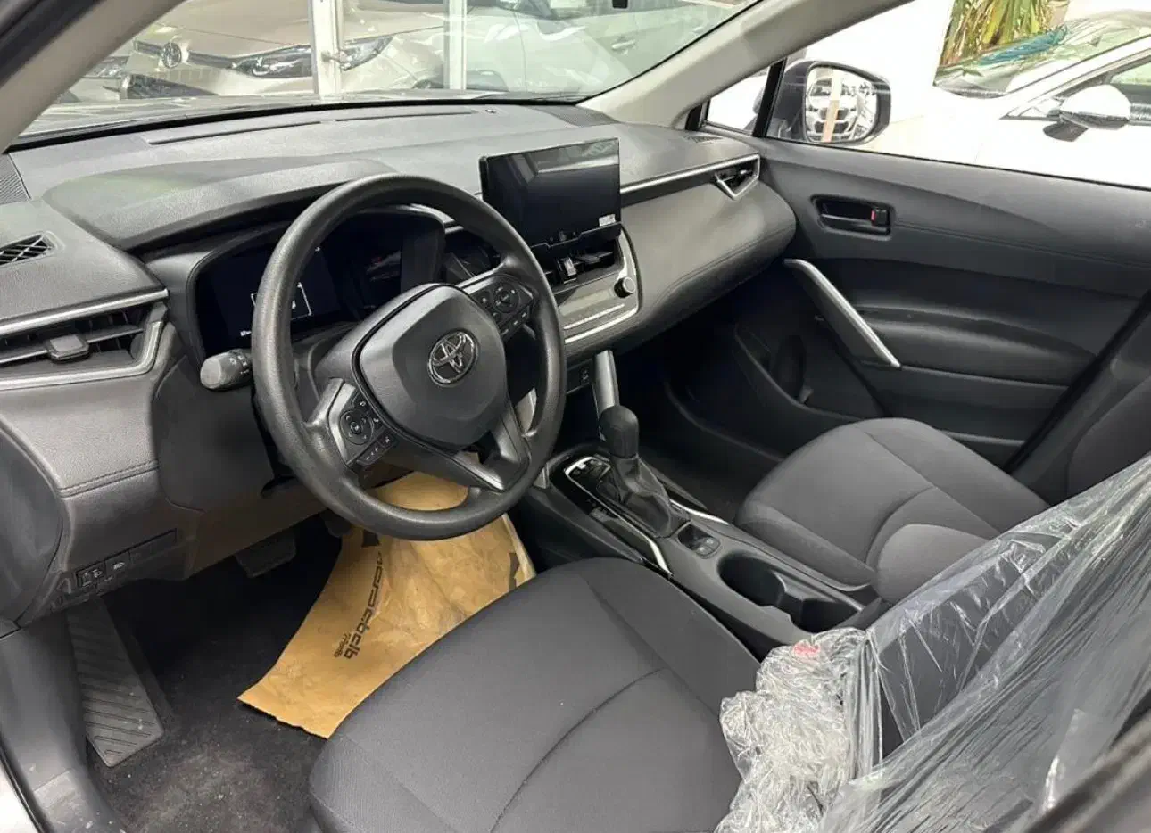 تویوتا کرولا کراس|خودرو سواری و وانت|تهران, عباسآباد|دیوار