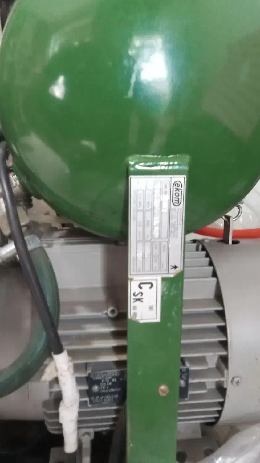 پمپ ساکشن دندان پزشکی سالم سالم تخفیف هم میدم|پزشکی|لاهیجان, فیاض|دیوار