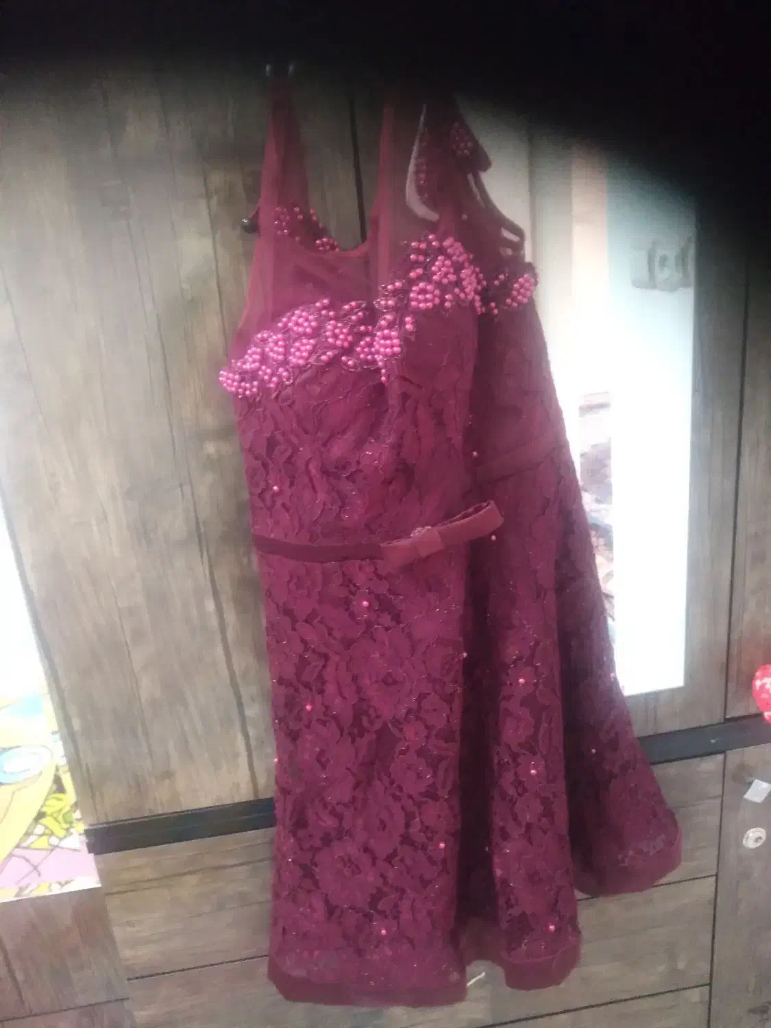 لباس مجلسی|لباس|اسفراین, |دیوار