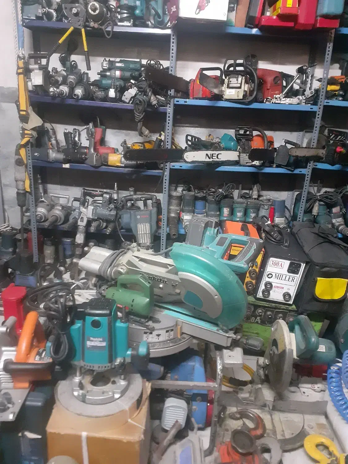 خریدار ابزار و تجهیزات صنعتی|ماشین‌آلات صنعتی|اصفهان, جاوان|دیوار