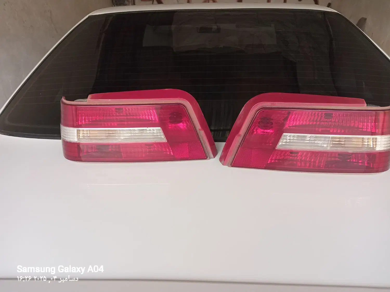 چراغ عقب slx|قطعات یدکی و لوازم جانبی|اسدآباد, |دیوار