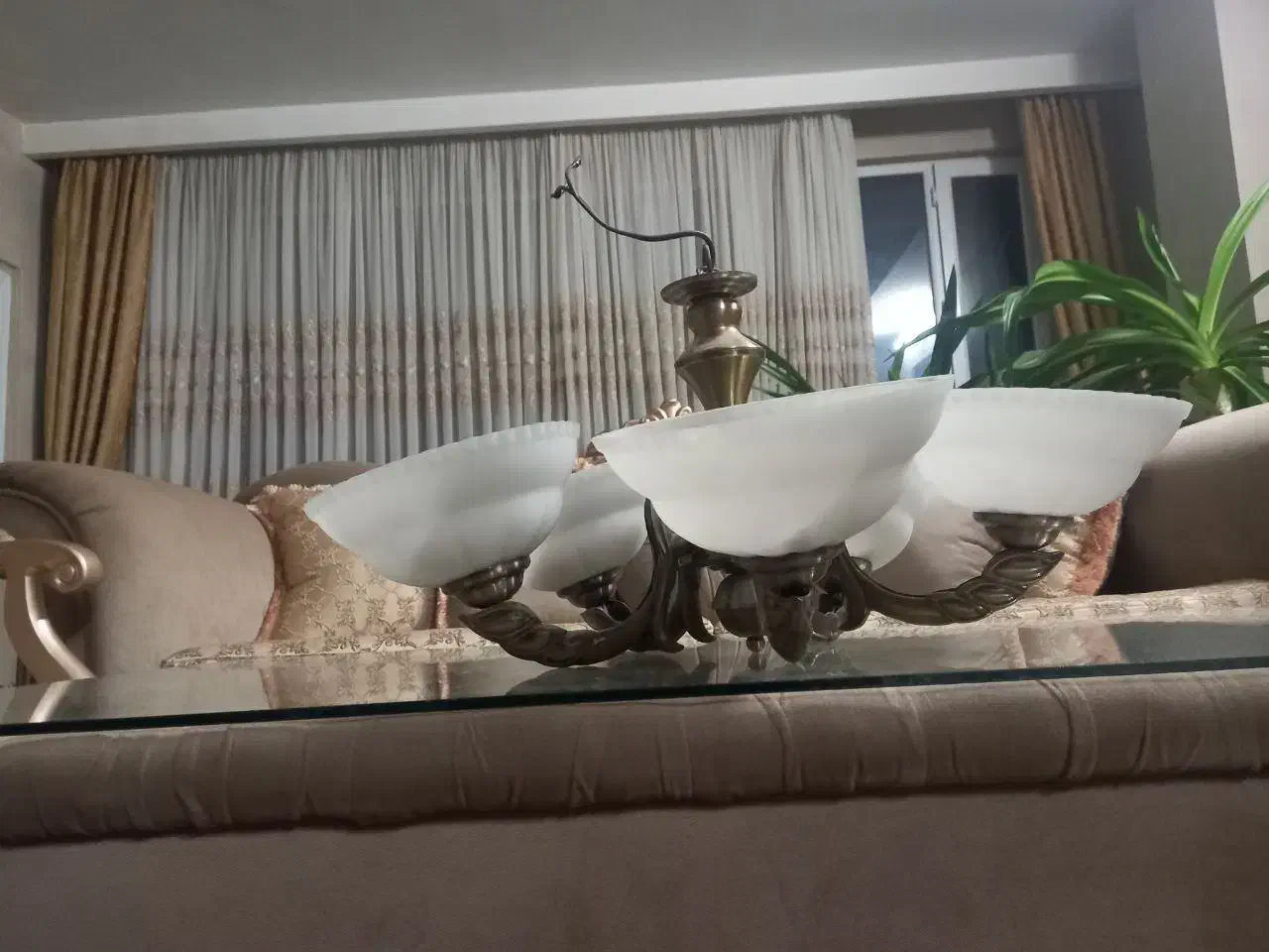 لوستر برنجی ۵ شعله سالم|لوستر و چراغ آویز|نیشابور, هفده شهریور|دیوار