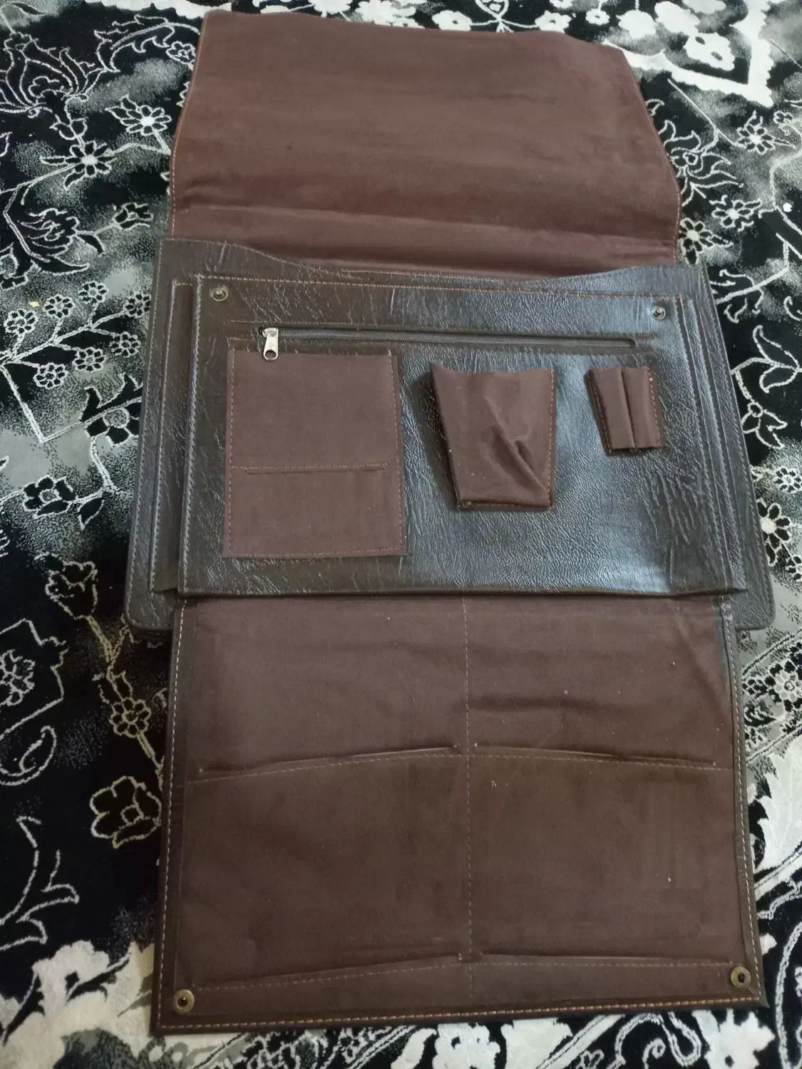 کیف چرم|کیف، کفش، کمربند|اصفهان, خانه اصفهان|دیوار