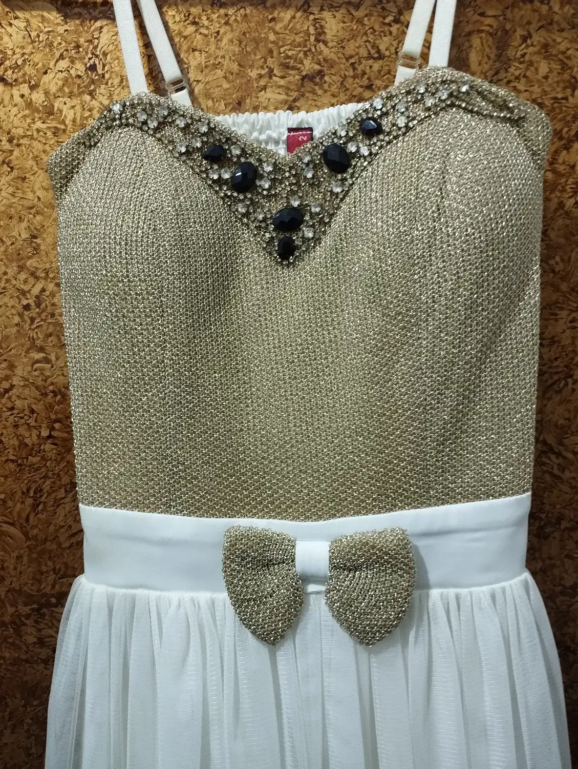 لباس مجلسی با یقه سنگ دوزی شده|لباس|اسلام‌شهر, شهرک قائمیه|دیوار