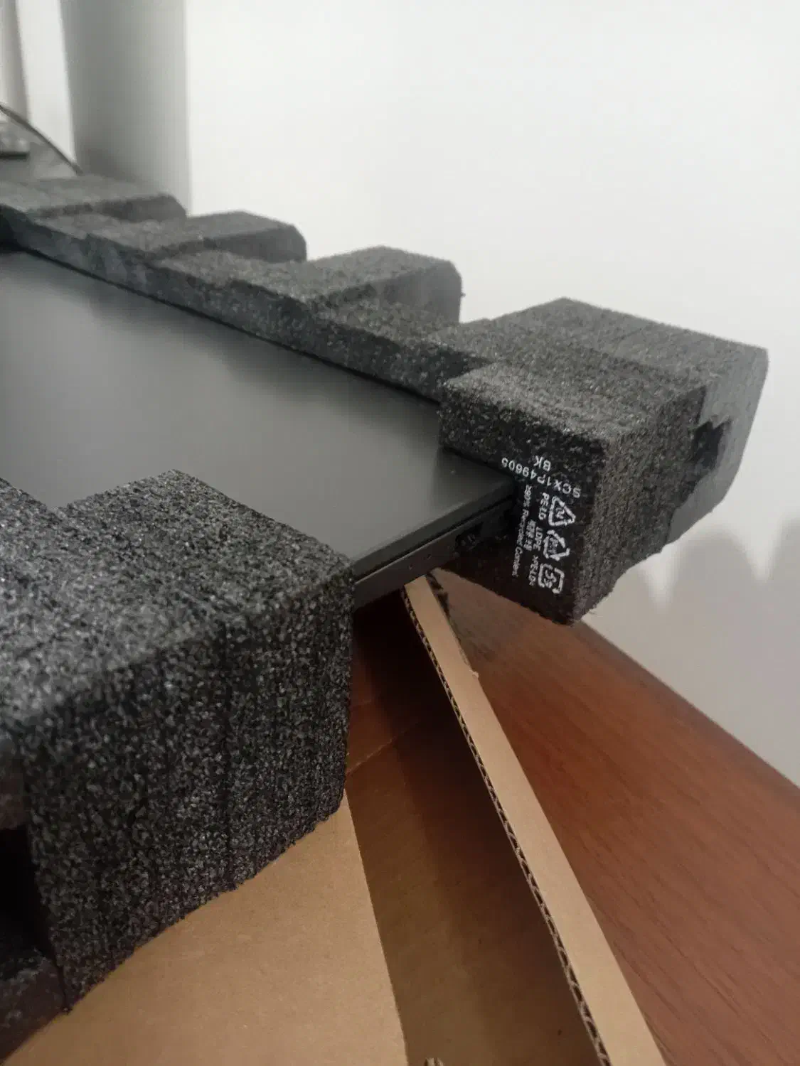 لپتاپ|رایانه همراه|پاکدشت, پاکدشت (مامازند)|دیوار