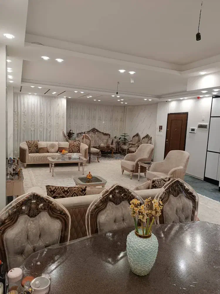اپارتمان دوم خوابه 120 متری میرزای شیرازی غربی|اجارهٔ آپارتمان|شیراز, شهرک گلدشت محمدی|دیوار
