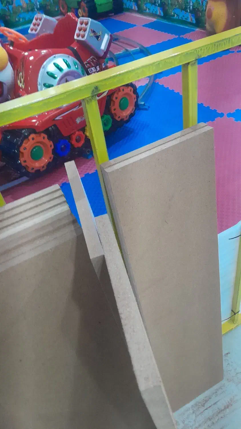 فروش نئوپان خام ورق زیر پالت|عمده‌فروشی|کرج, چهارصد دستگاه|دیوار