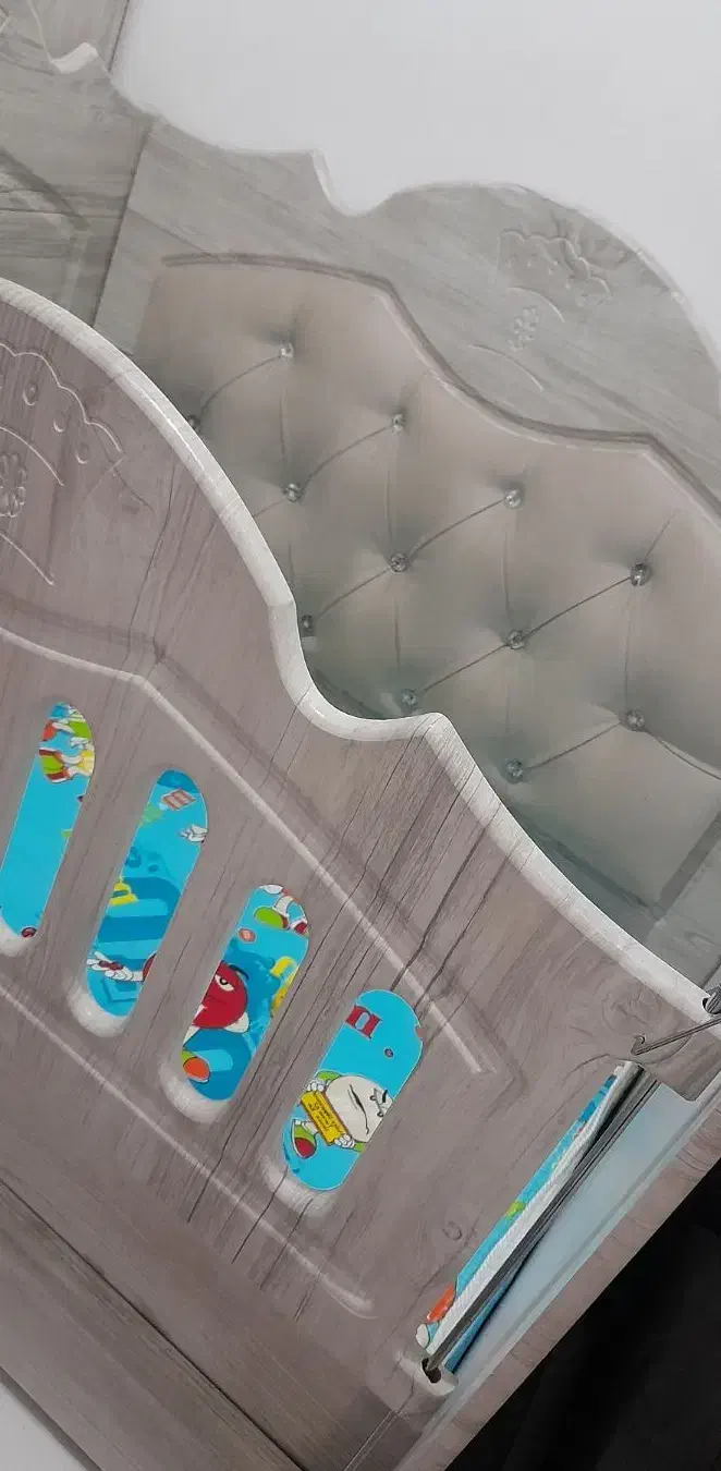 تخت کودک تا ۴ سال به همراه تشک|تخت و سرویس خواب|تهران, مطهری|دیوار