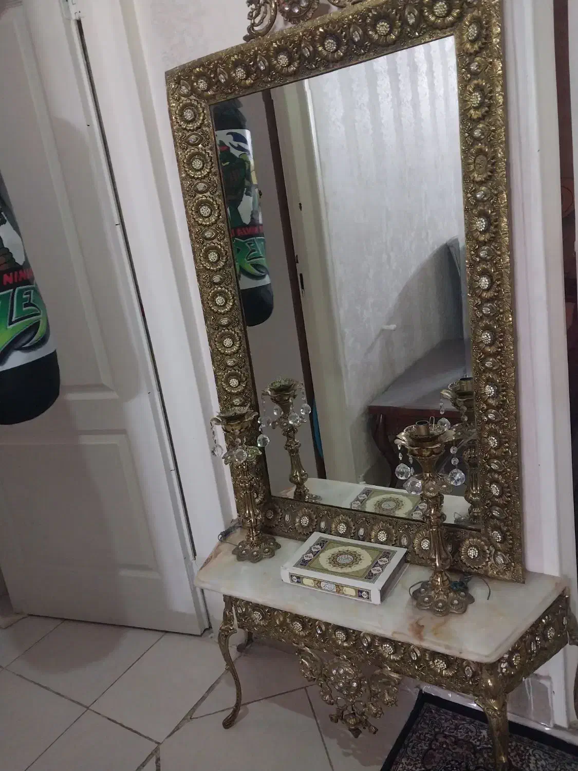 آینه و شمعدان برنجی|بوفه، ویترین، کنسول|کهریزک, |دیوار