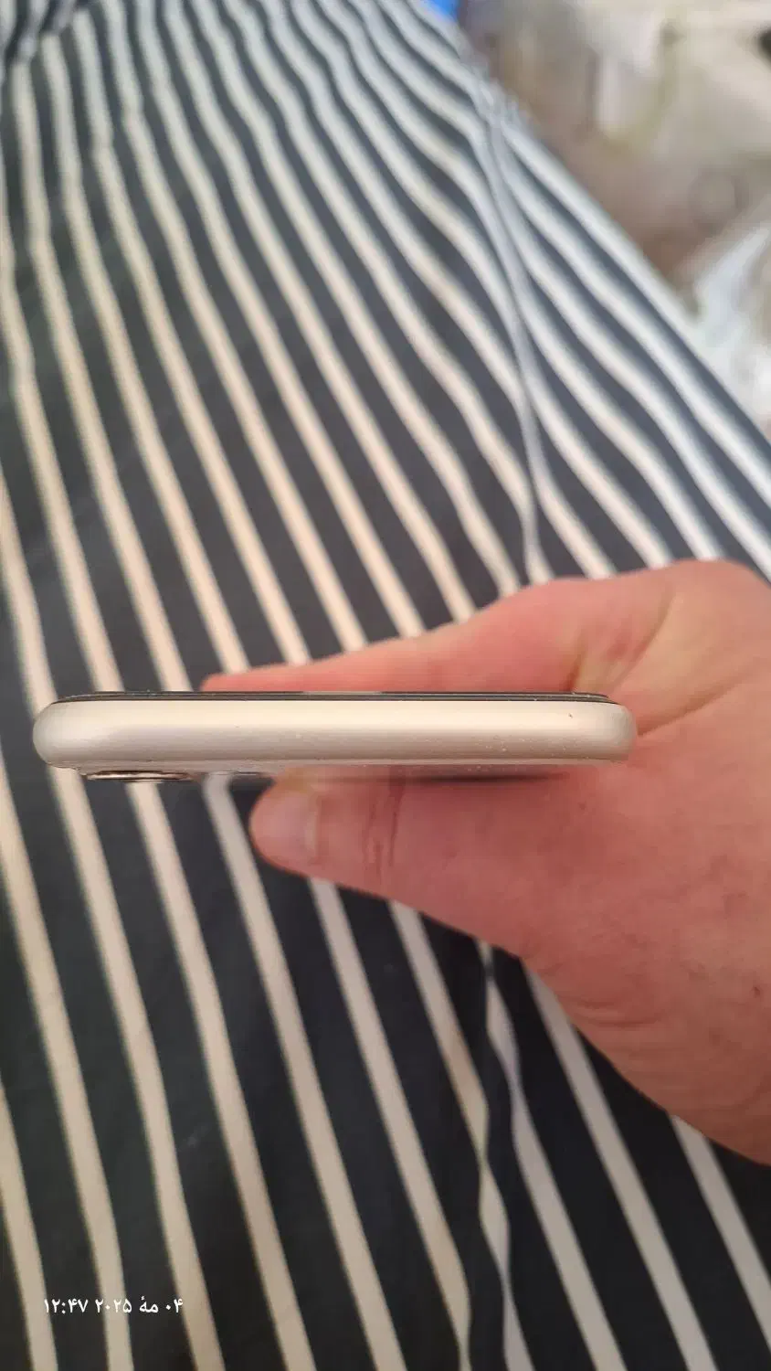 اپل iPhone 11 با حافظهٔ ۶۴ گیگابایت|موبایل|تهران, بهارستان|دیوار